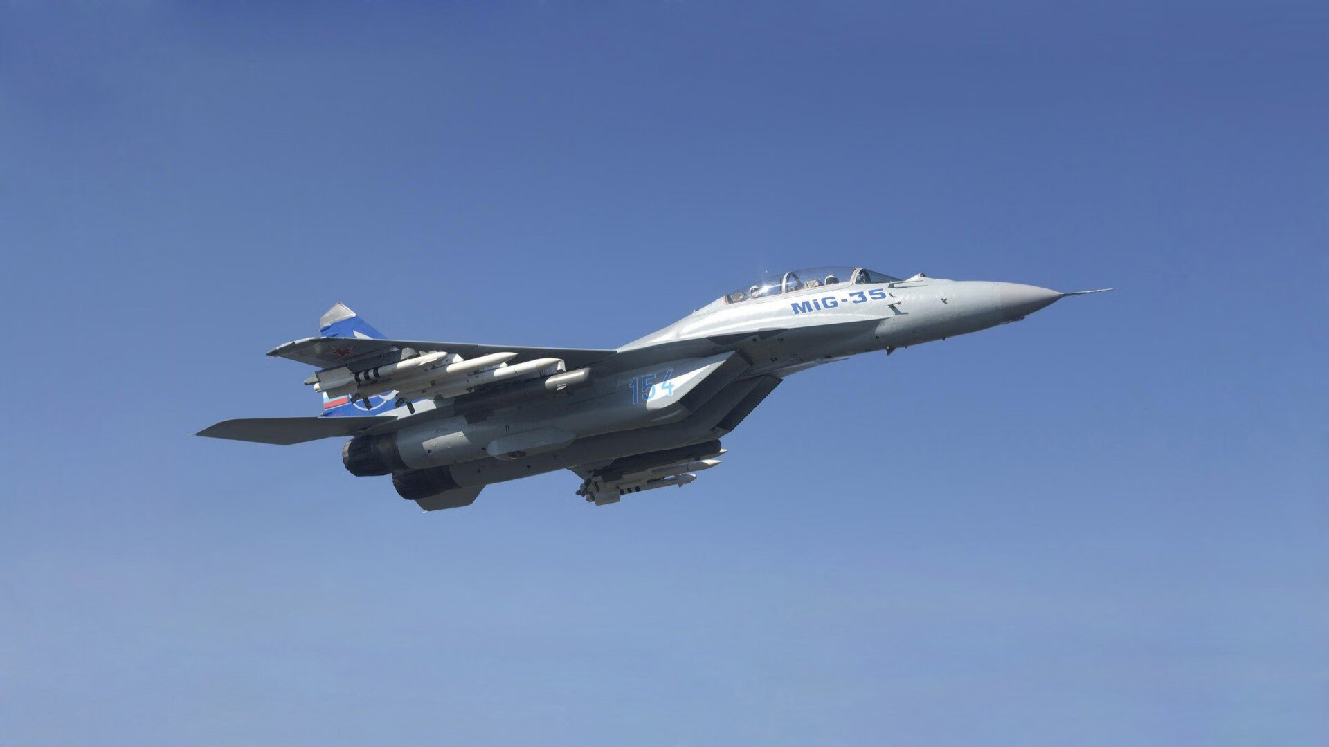 “冠军争夺战正式打响,两强会师,荣誉之战一触即发”,两个冠军之刃有什么区别