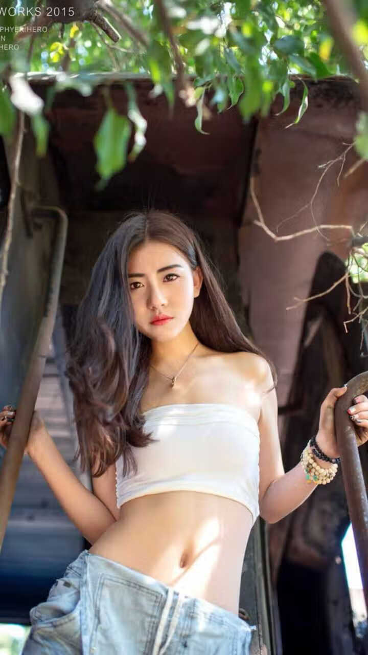 《明星助阵：知名主播加入电竞赛事直播》，电竞 明星赛