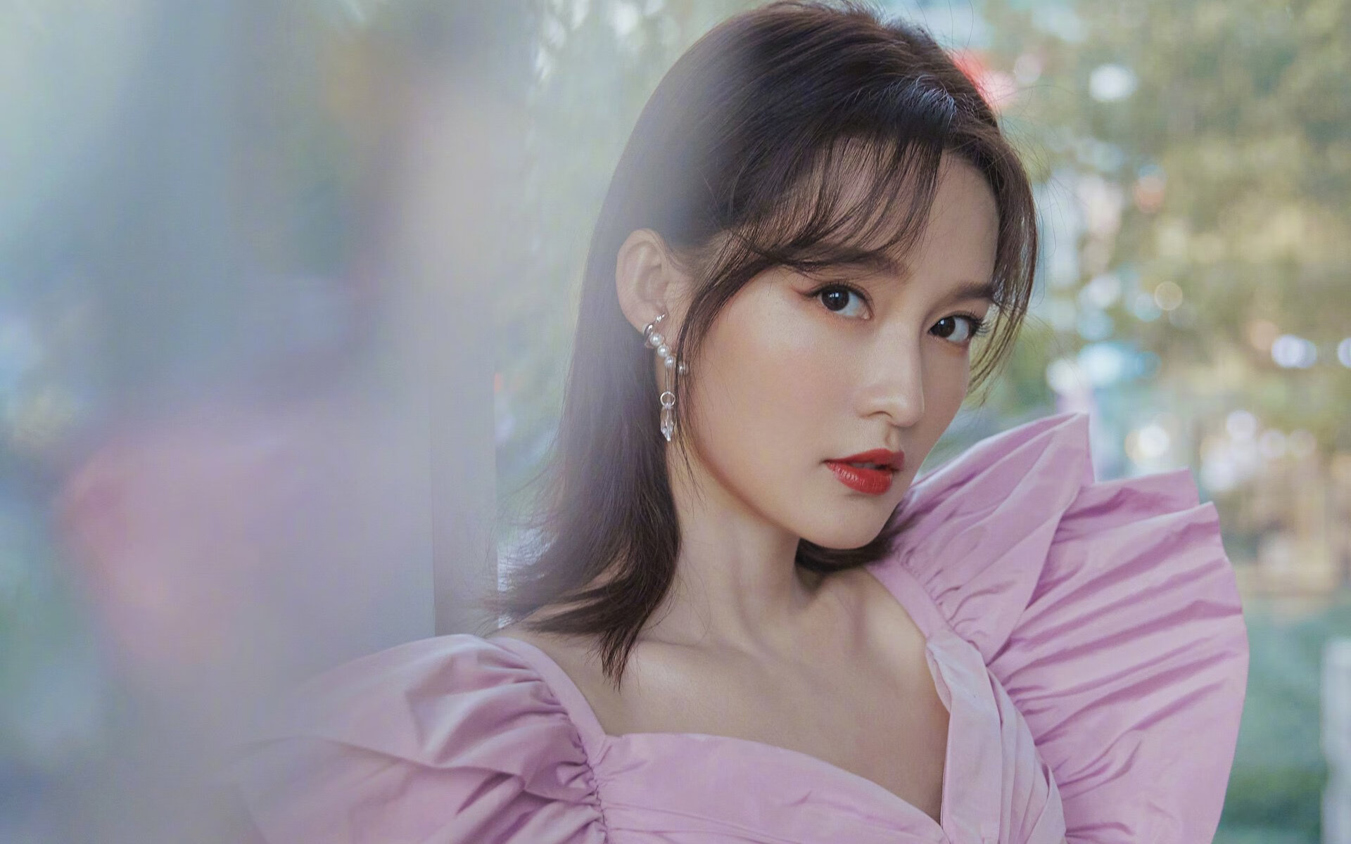 九游官网pc-英格兰马术队在巴黎奥运会上勇夺团体三项赛金牌，展现强大实力。