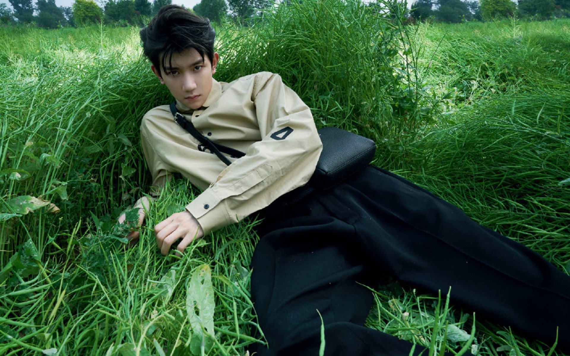 虚拟现实技术在电竞领域的应用:沉浸式体验与互动性增强,虚拟现实实战