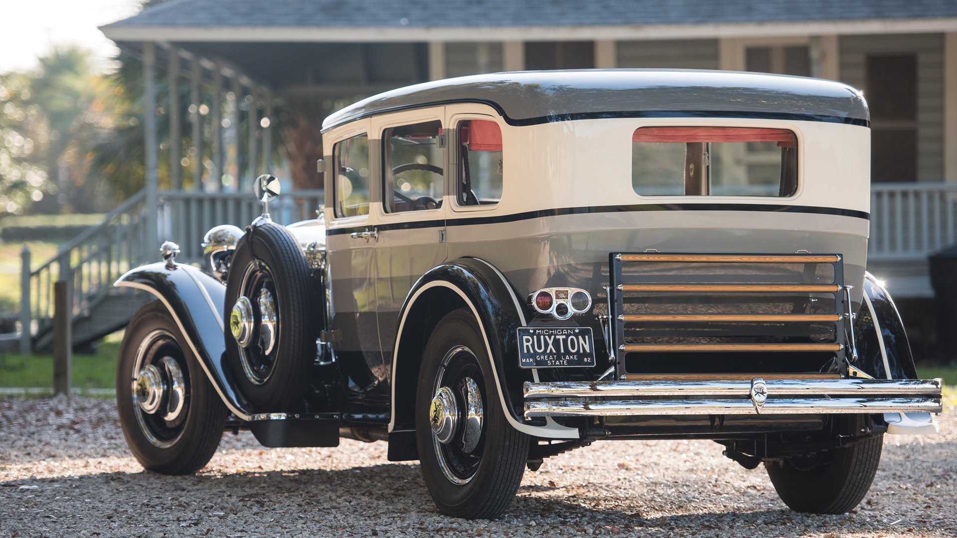 九游游戏中心-“新加坡游泳池热浪袭来，世界游泳锦标赛赛事精彩纷呈”