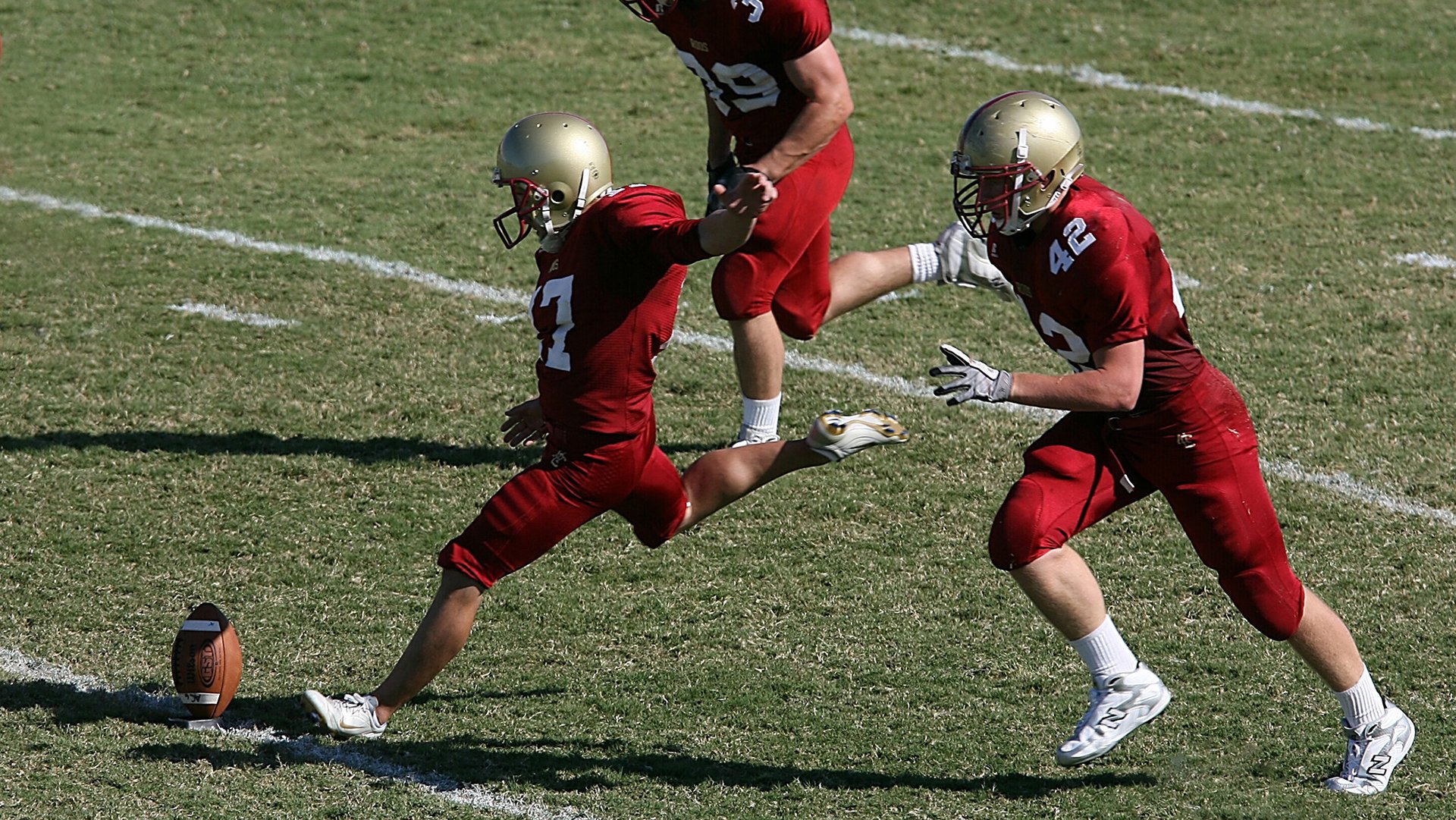 道格拉斯后半程加速打破对手防线,道格拉斯比赛视频